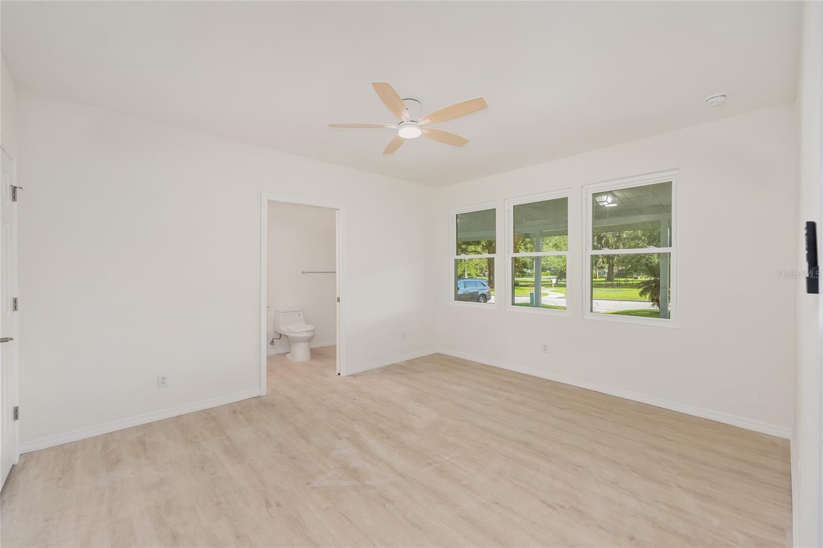 Image 22 of 38 For 1122 10th Street