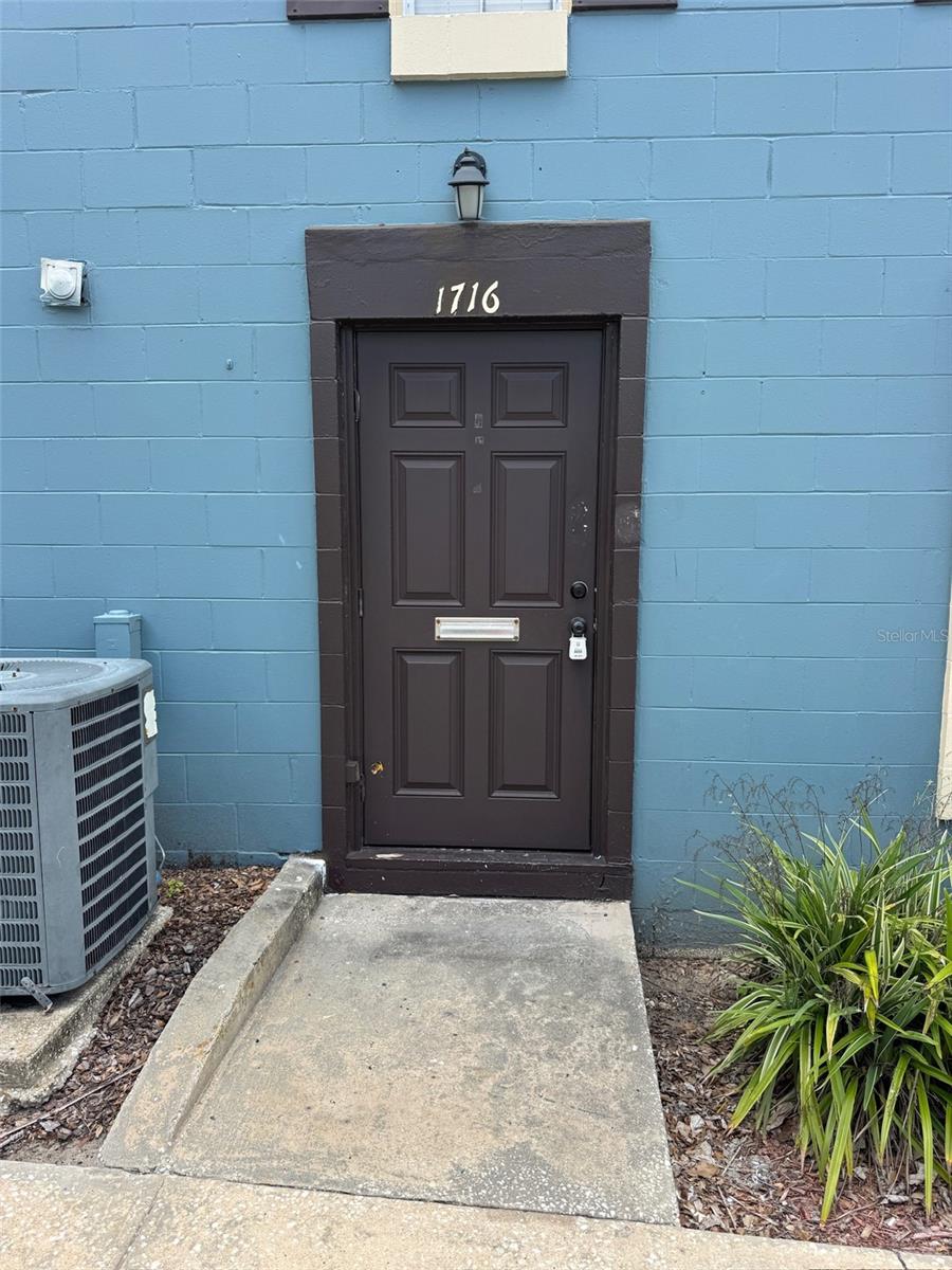 Image 2 of 16 For 1716-1716 3rd Street