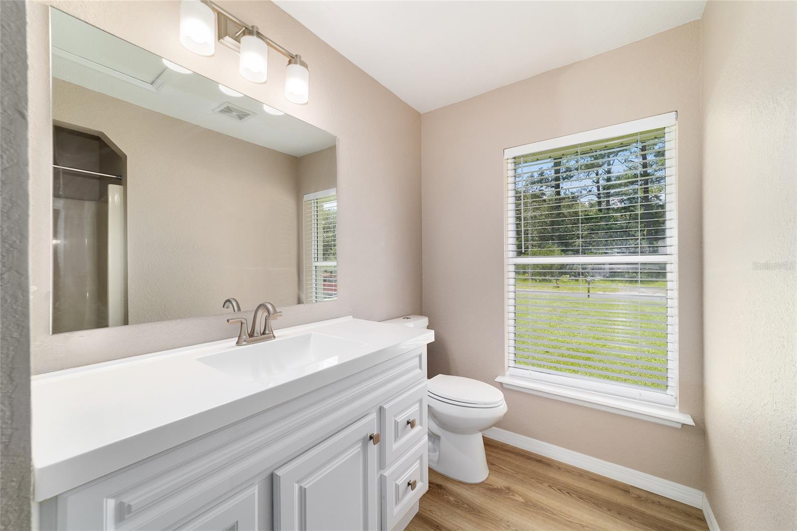 Image 32 of 51 For 5315 26th Avenue