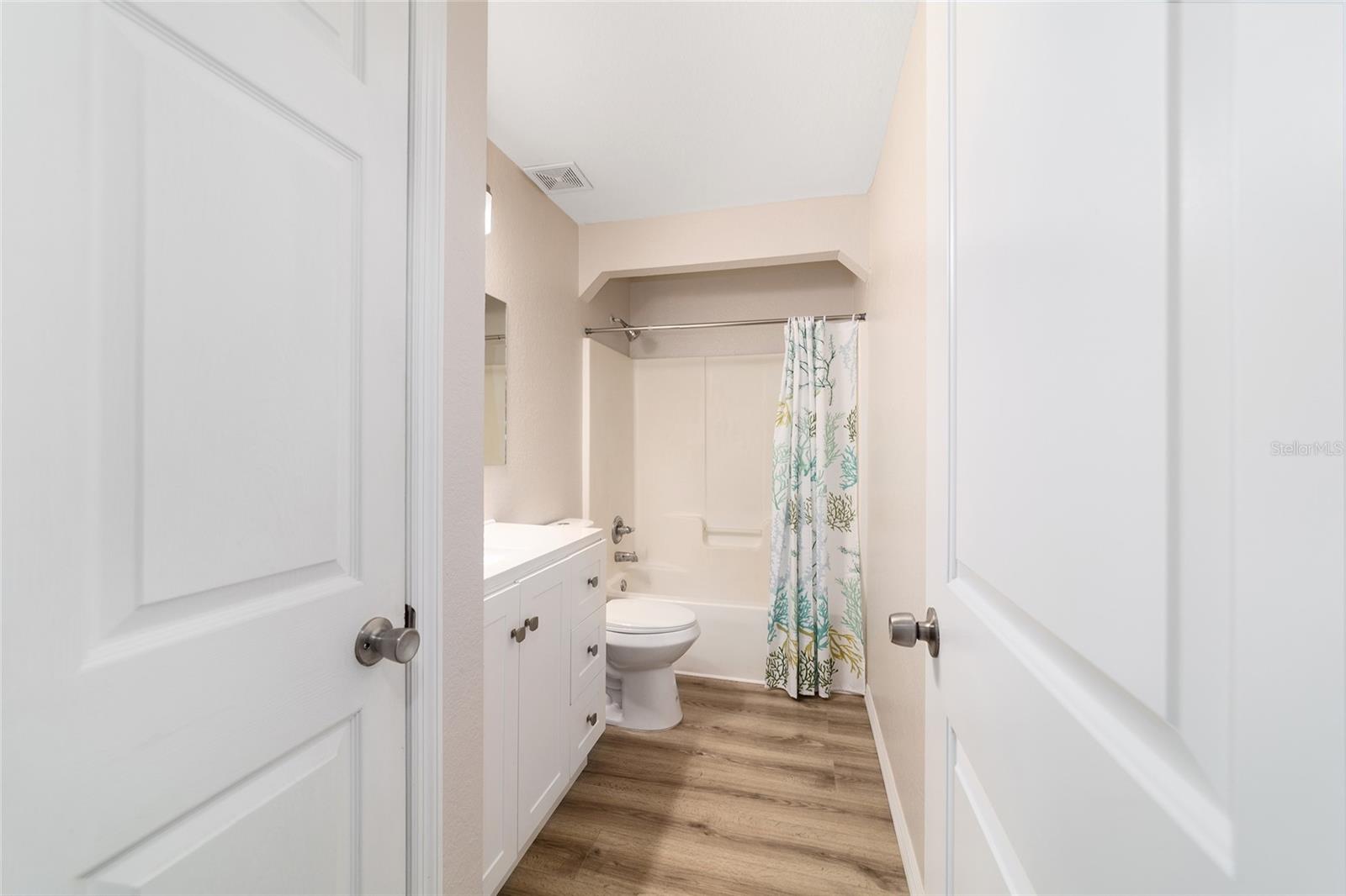 Image 38 of 51 For 5315 26th Avenue