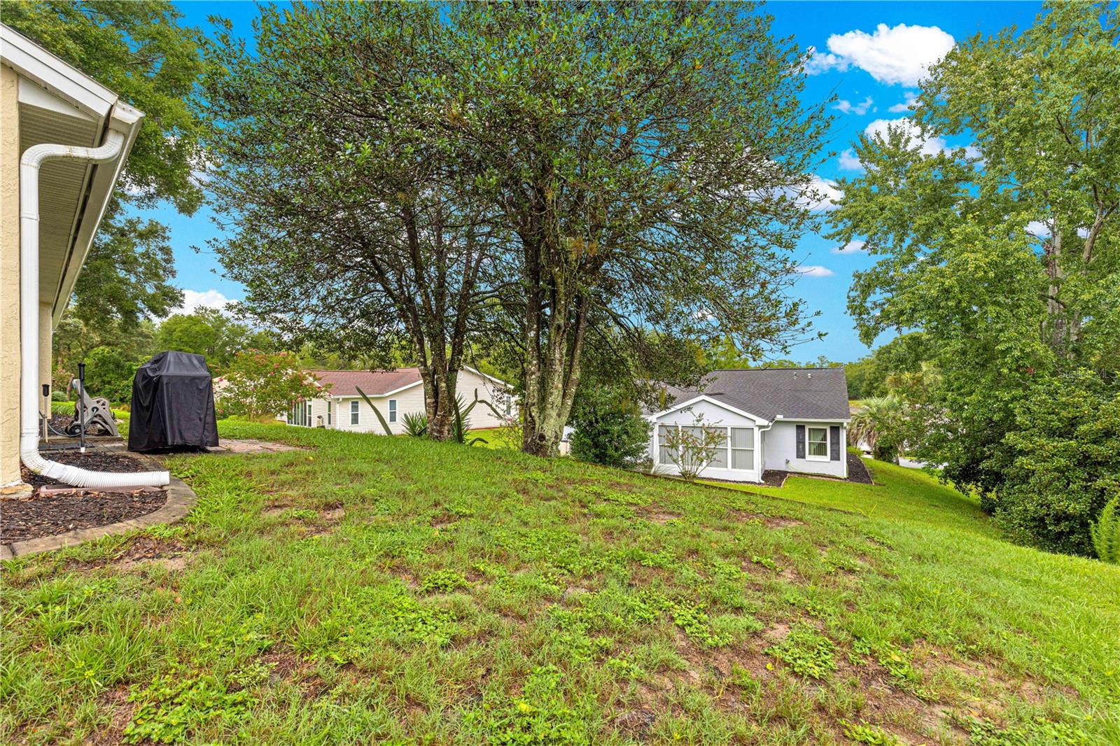Image 29 of 37 For 8675 108th Street