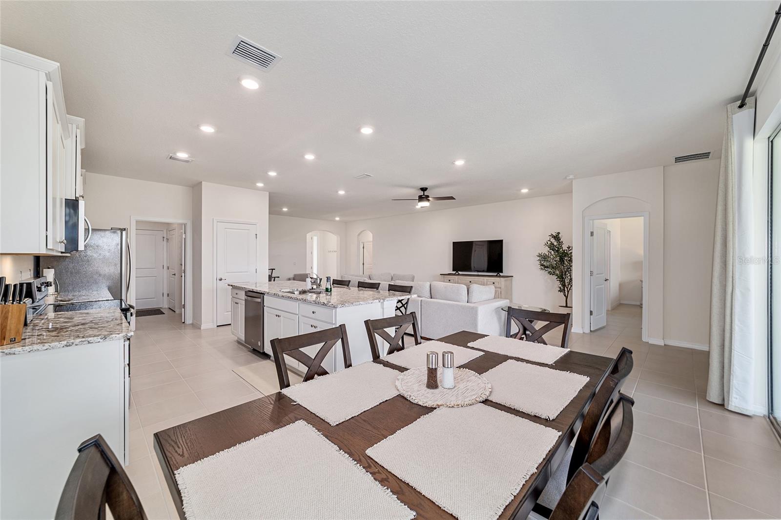 Image 18 of 81 For 4171 48th Terrace Road
