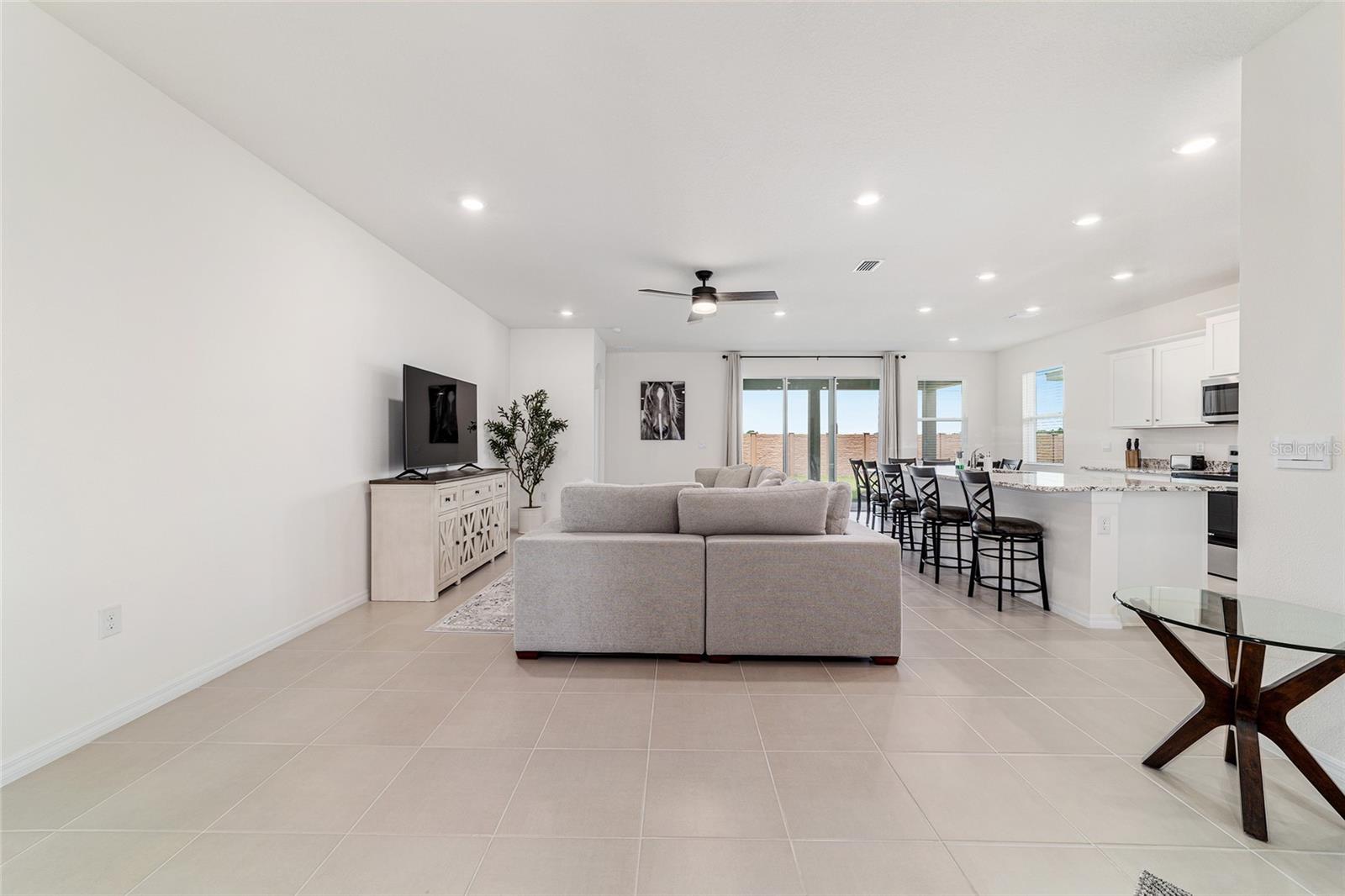 Image 21 of 81 For 4171 48th Terrace Road
