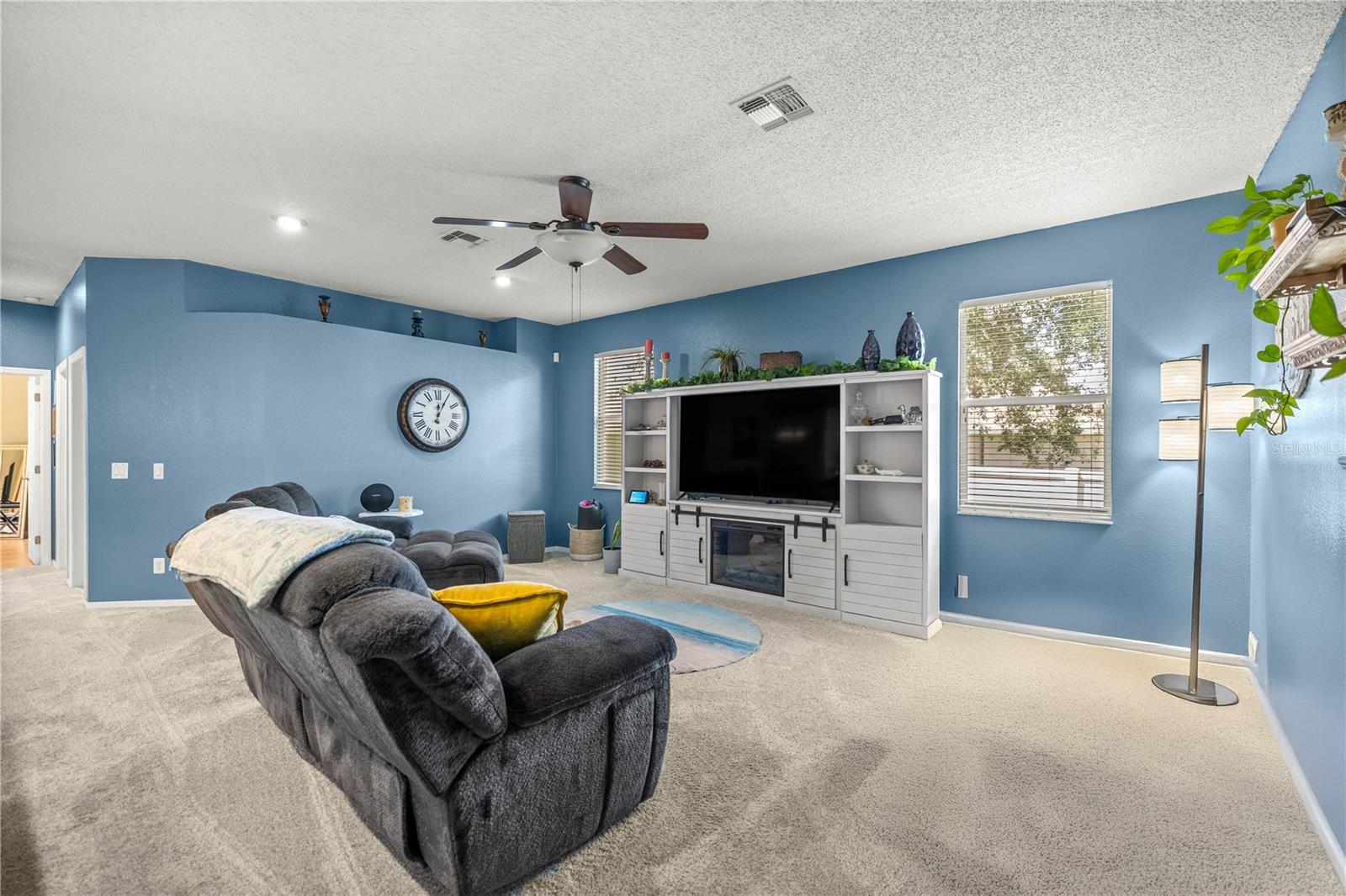 Image 16 of 31 For 5628 Hunters Ridge Circle