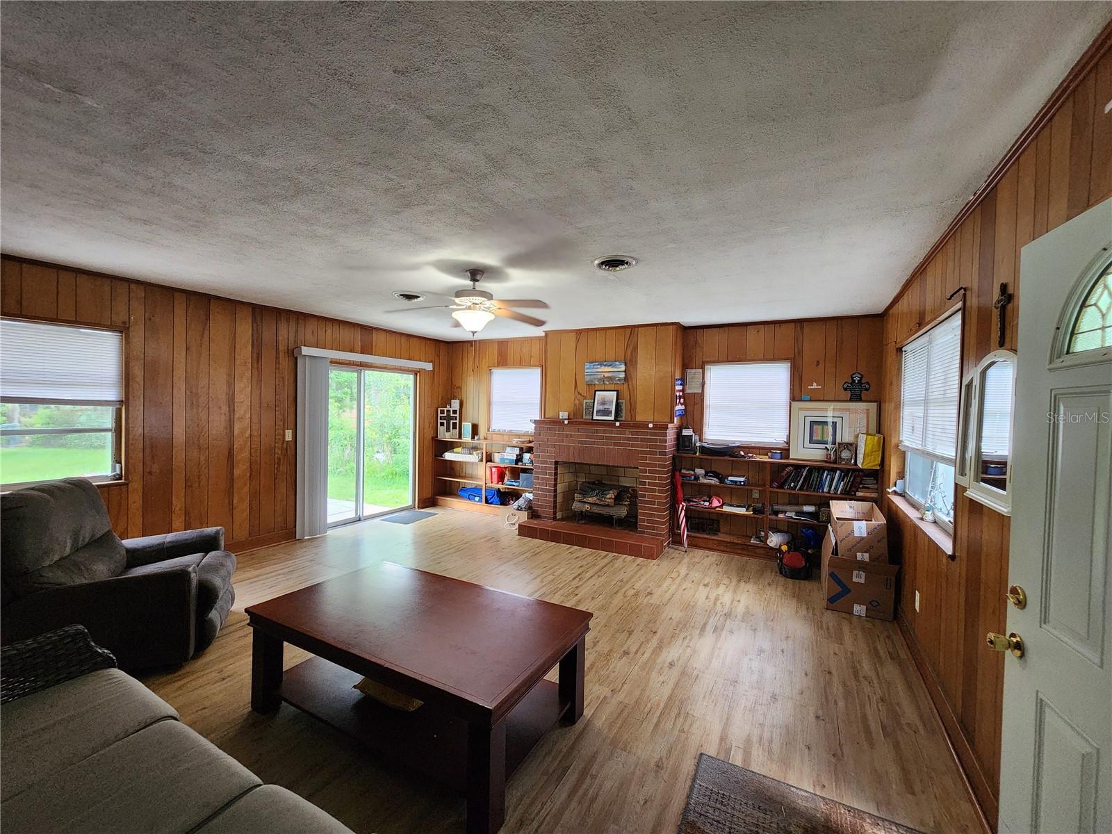 Image 8 of 18 For 1137 9th Street