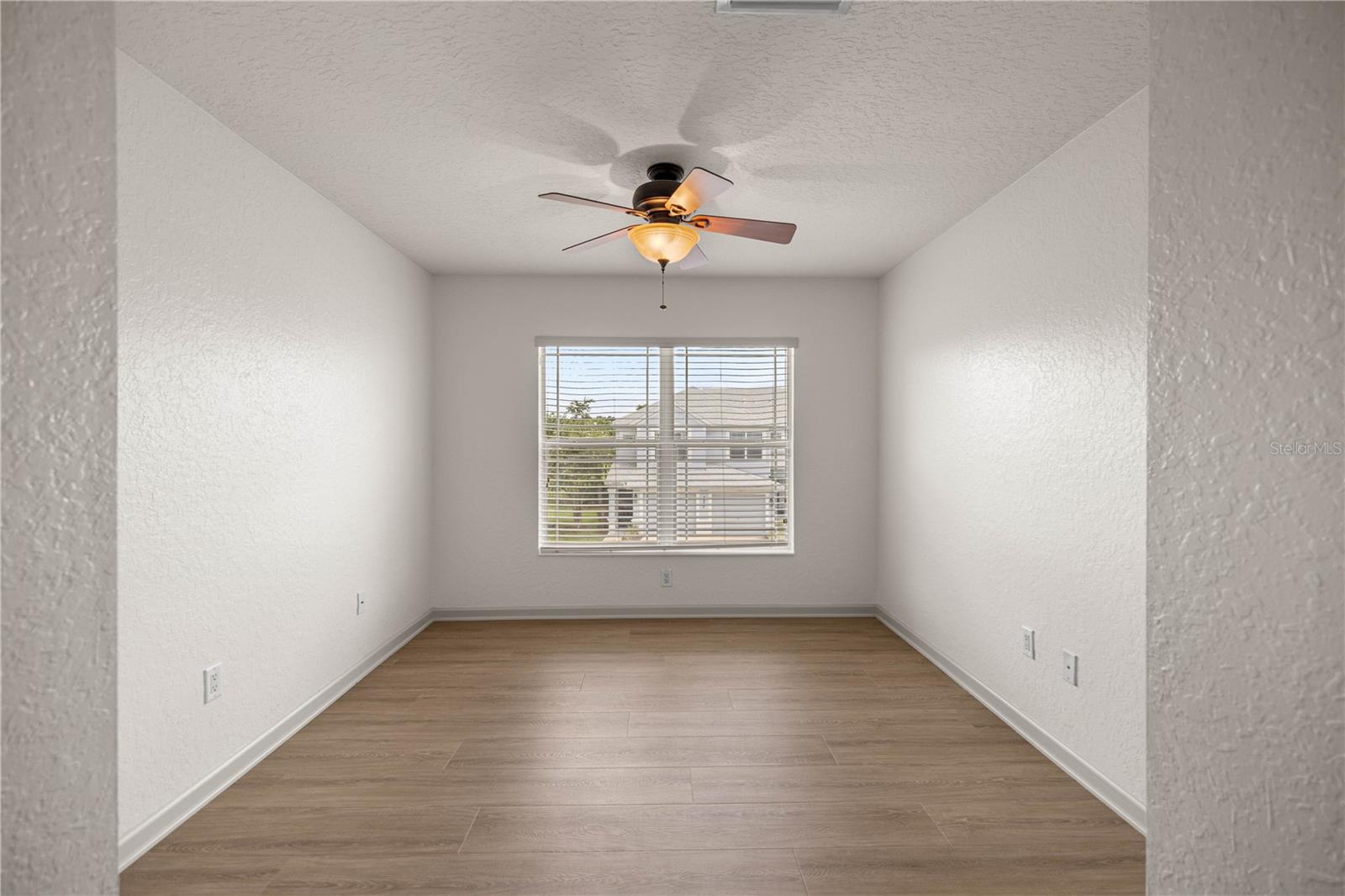 Listing photo id 18 for 4570 52nd Circle 104