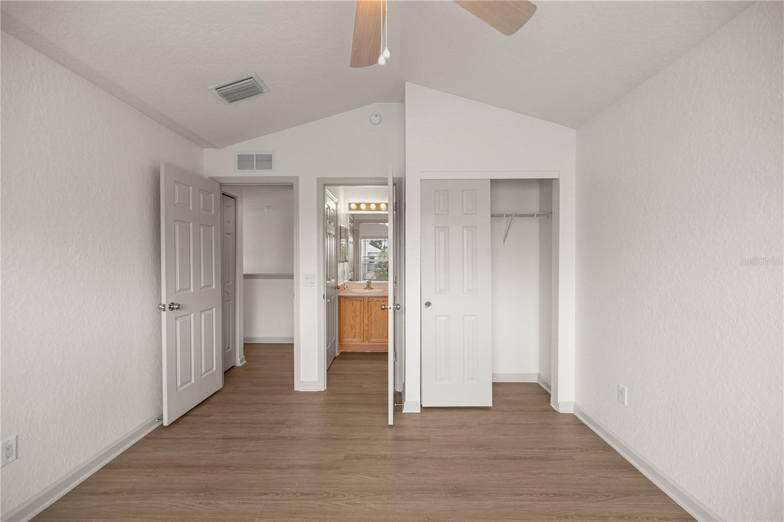 Listing photo id 21 for 4570 52nd Circle 104