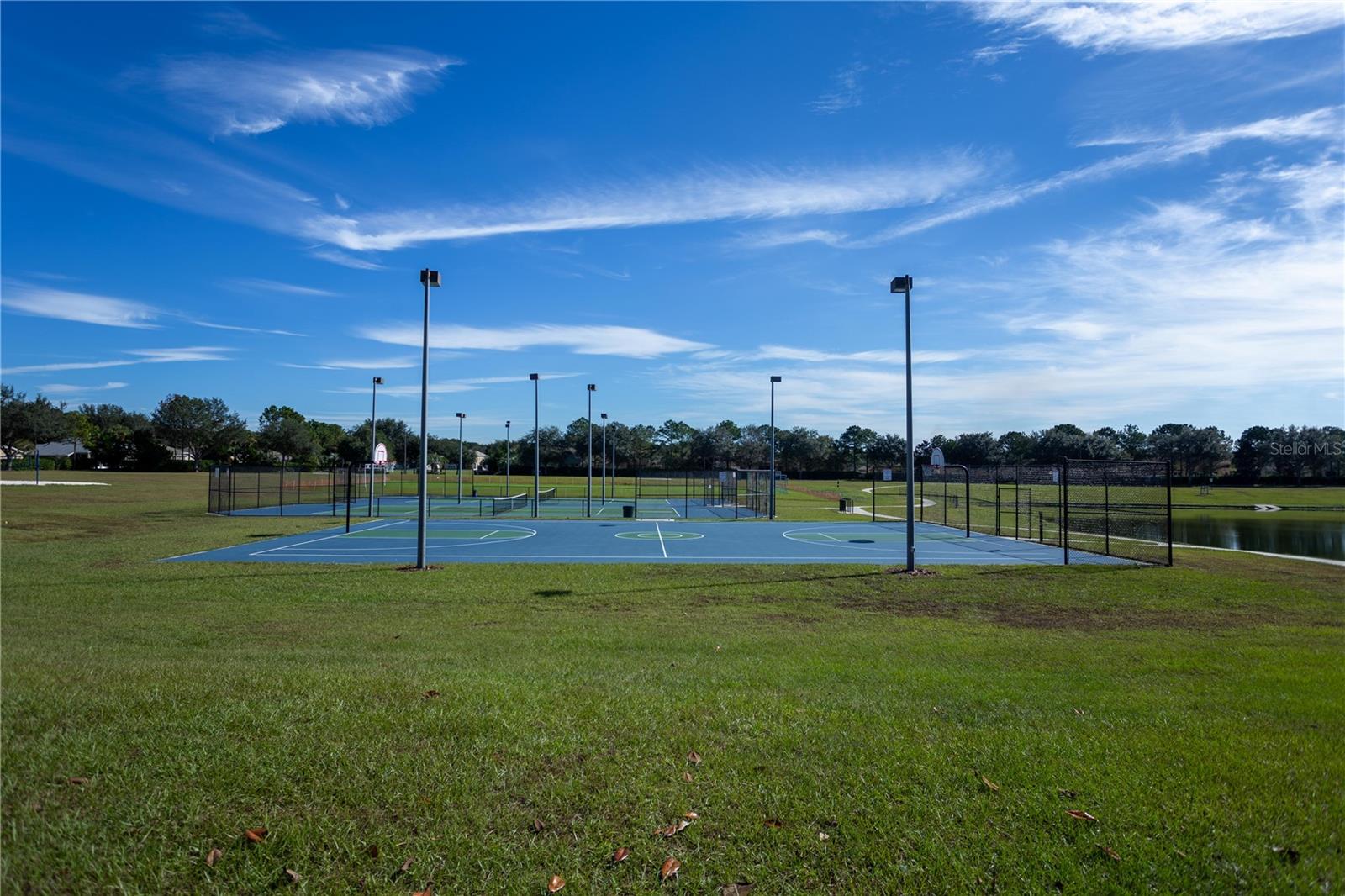 Listing photo id 28 for 4570 52nd Circle 104