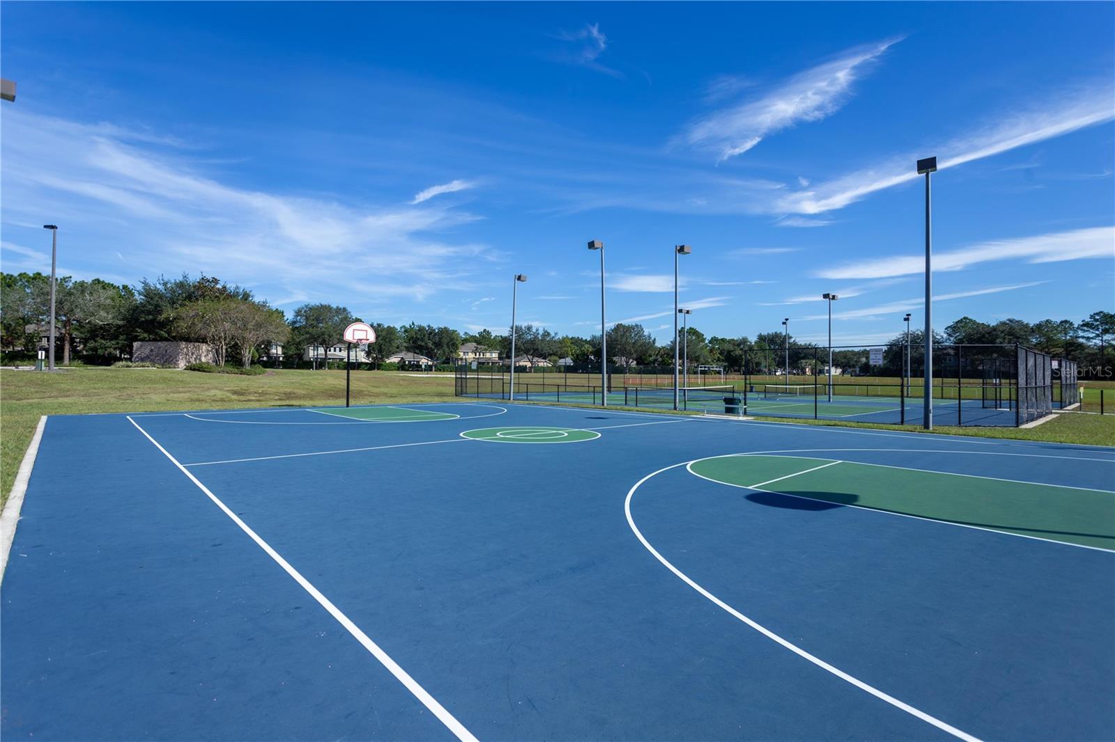 Listing photo id 29 for 4570 52nd Circle 104