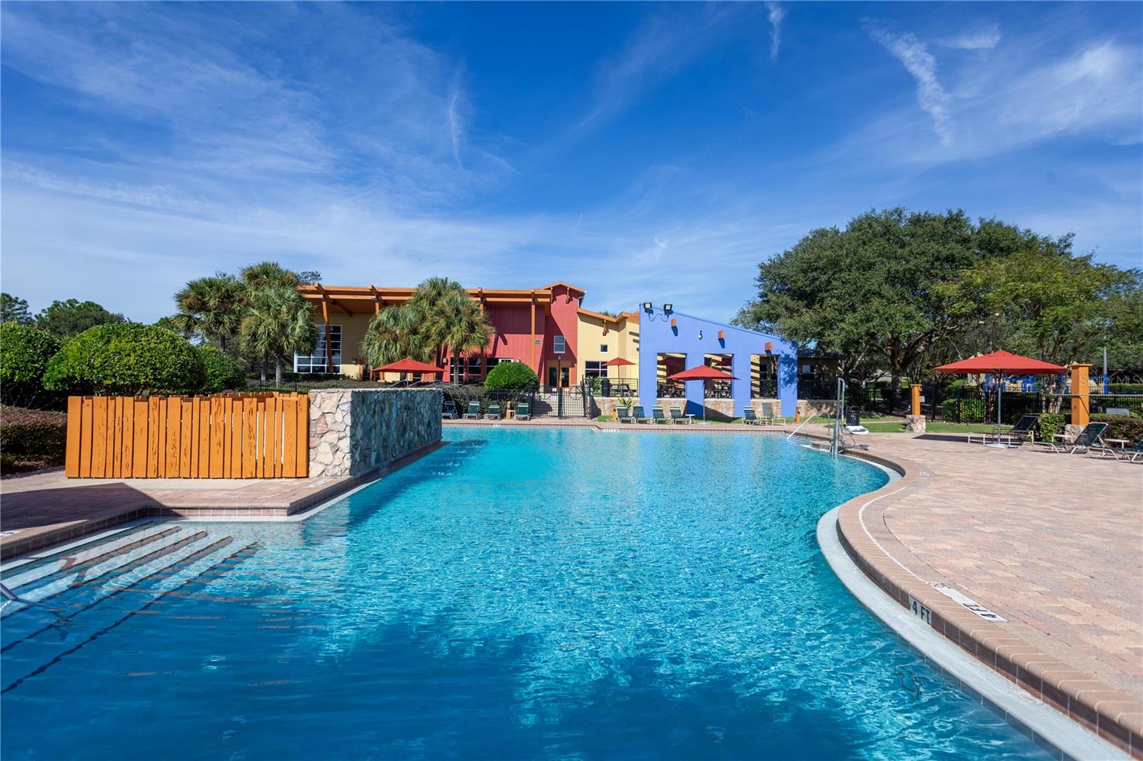 Listing photo id 36 for 4570 52nd Circle 104
