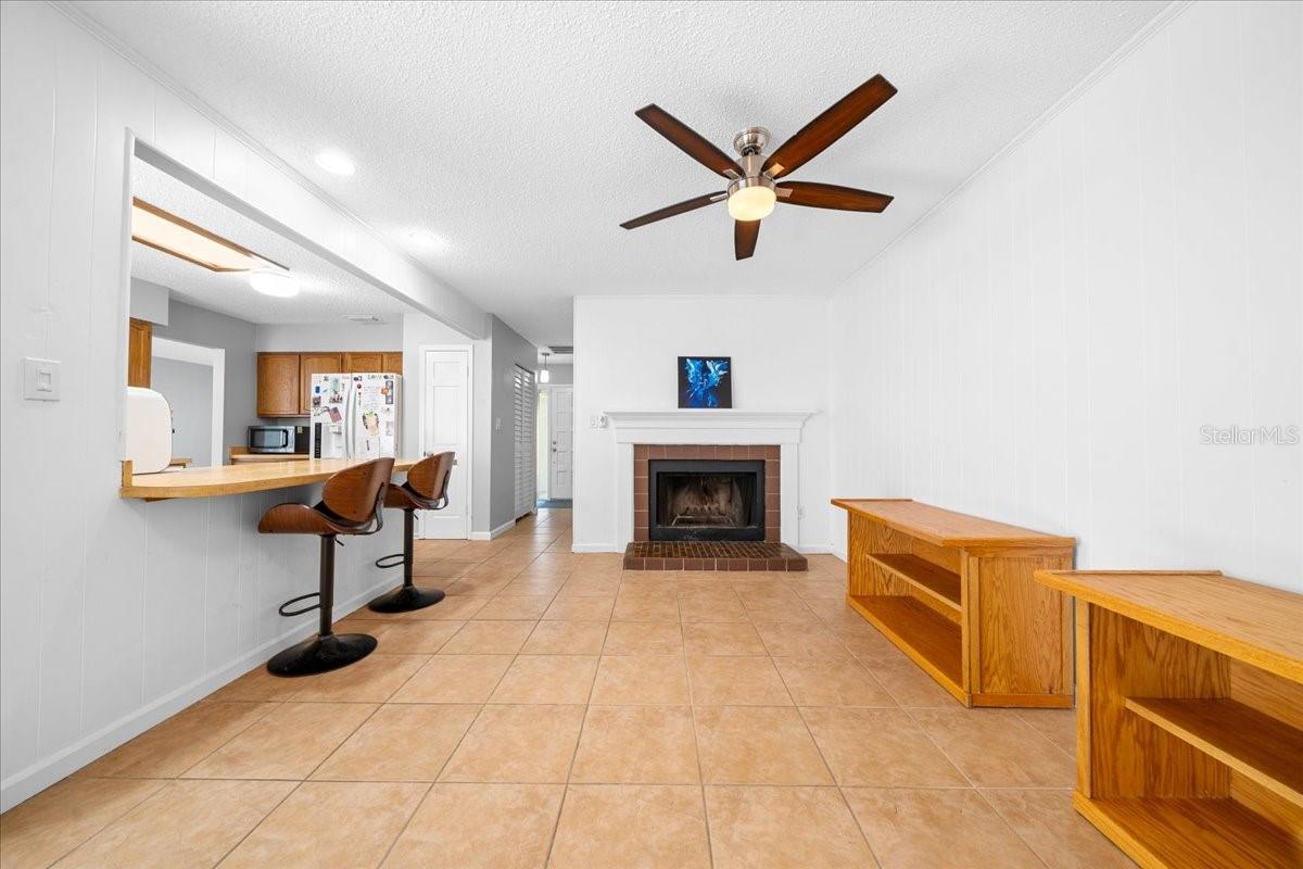 Image 10 of 50 For 819 Country Club Drive