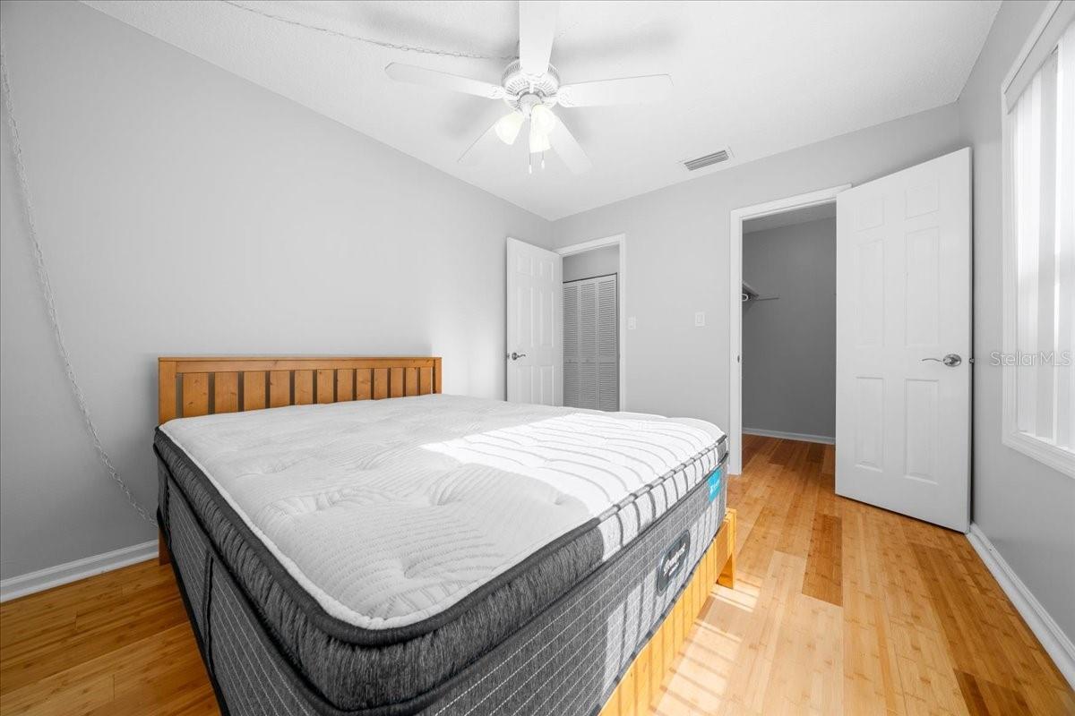 Image 24 of 50 For 819 Country Club Drive