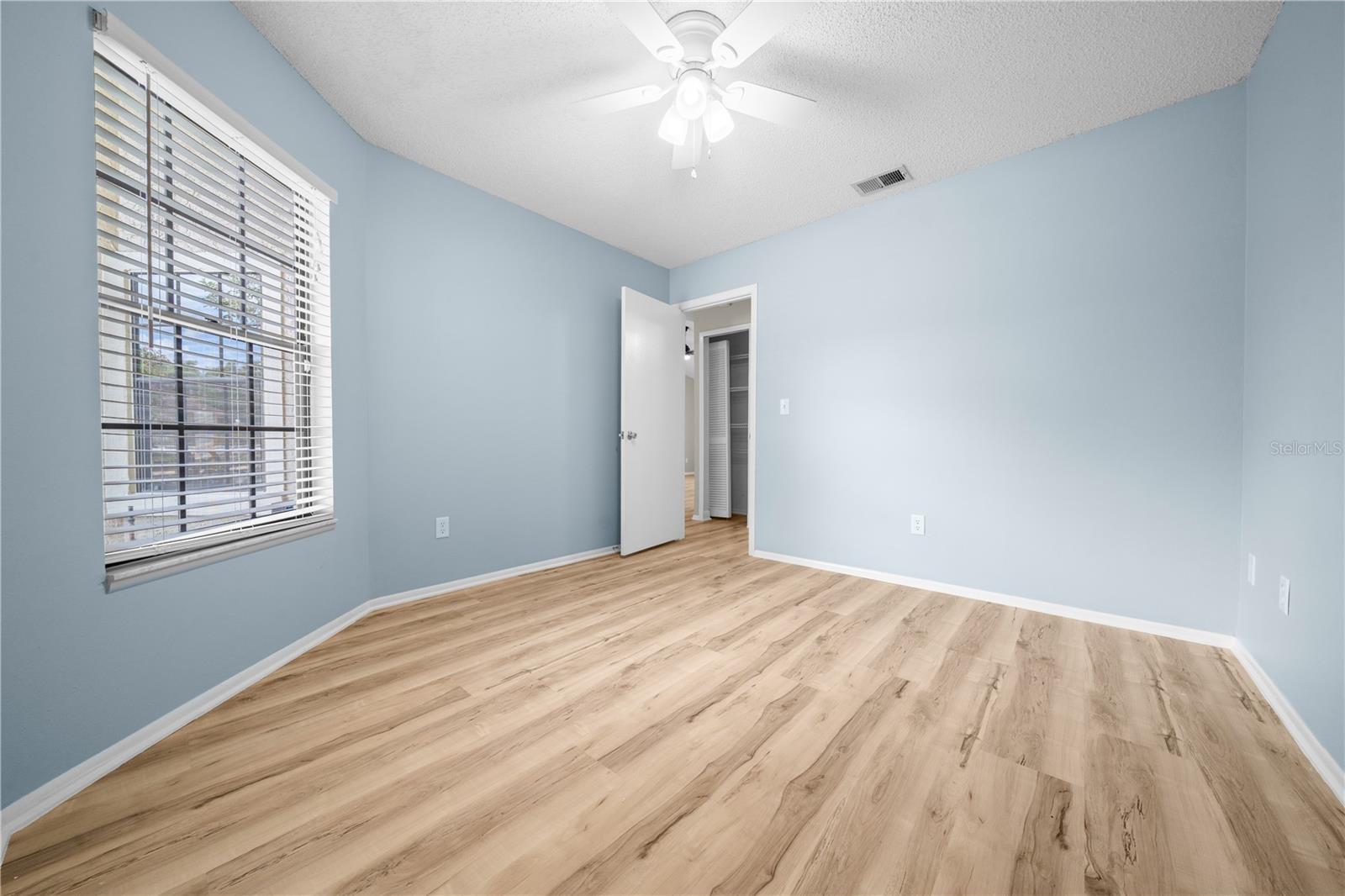 Image 20 of 44 For 1701 24th Road 1302