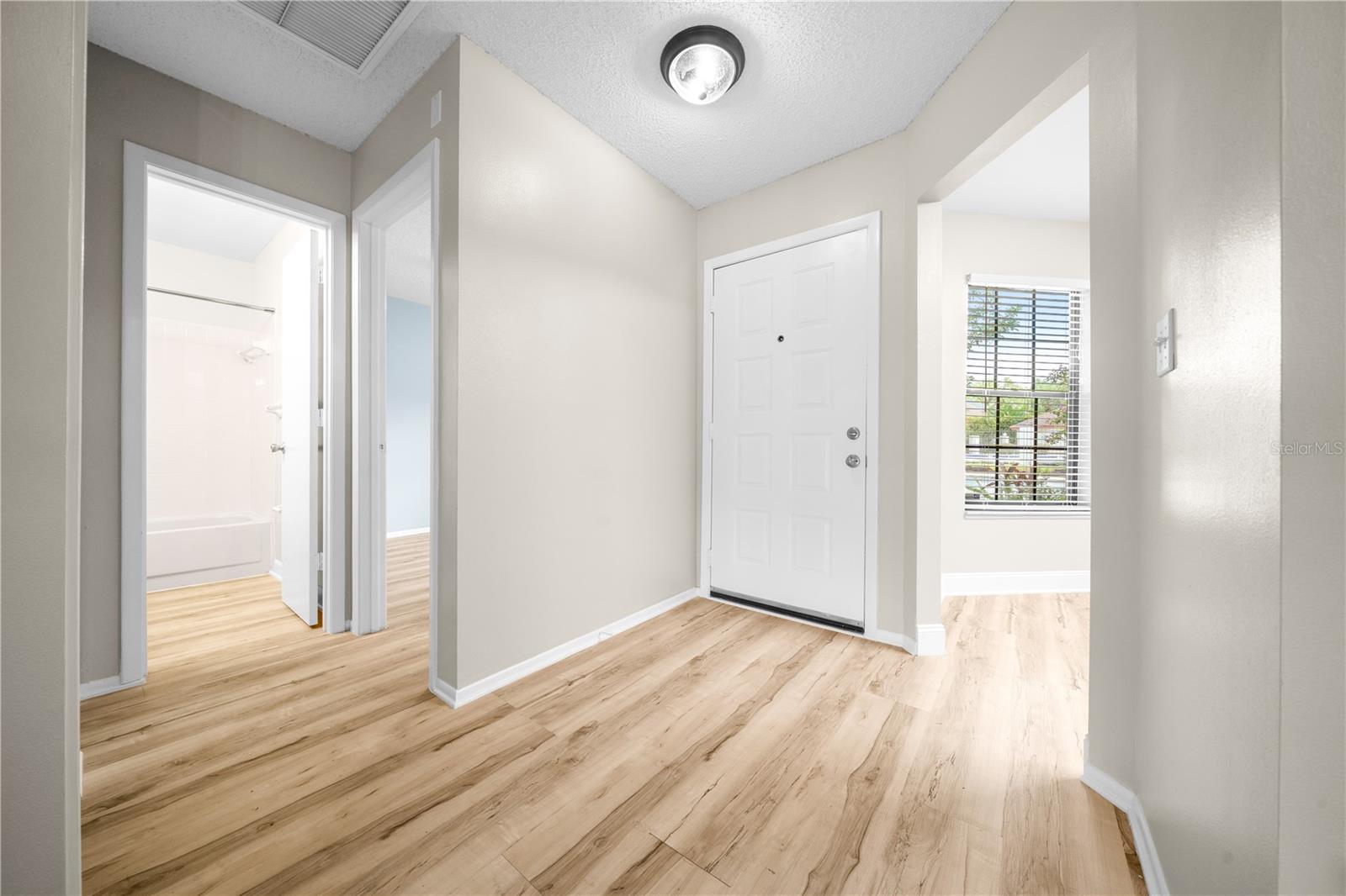 Image 3 of 44 For 1701 24th Road 1302