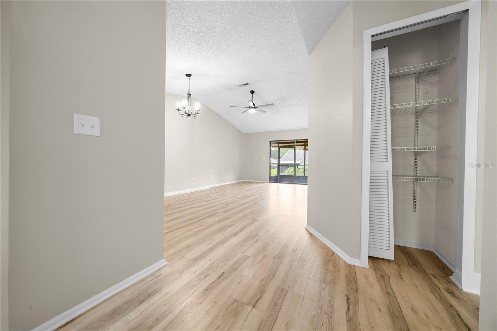 Image 5 of 44 For 1701 24th Road 1302