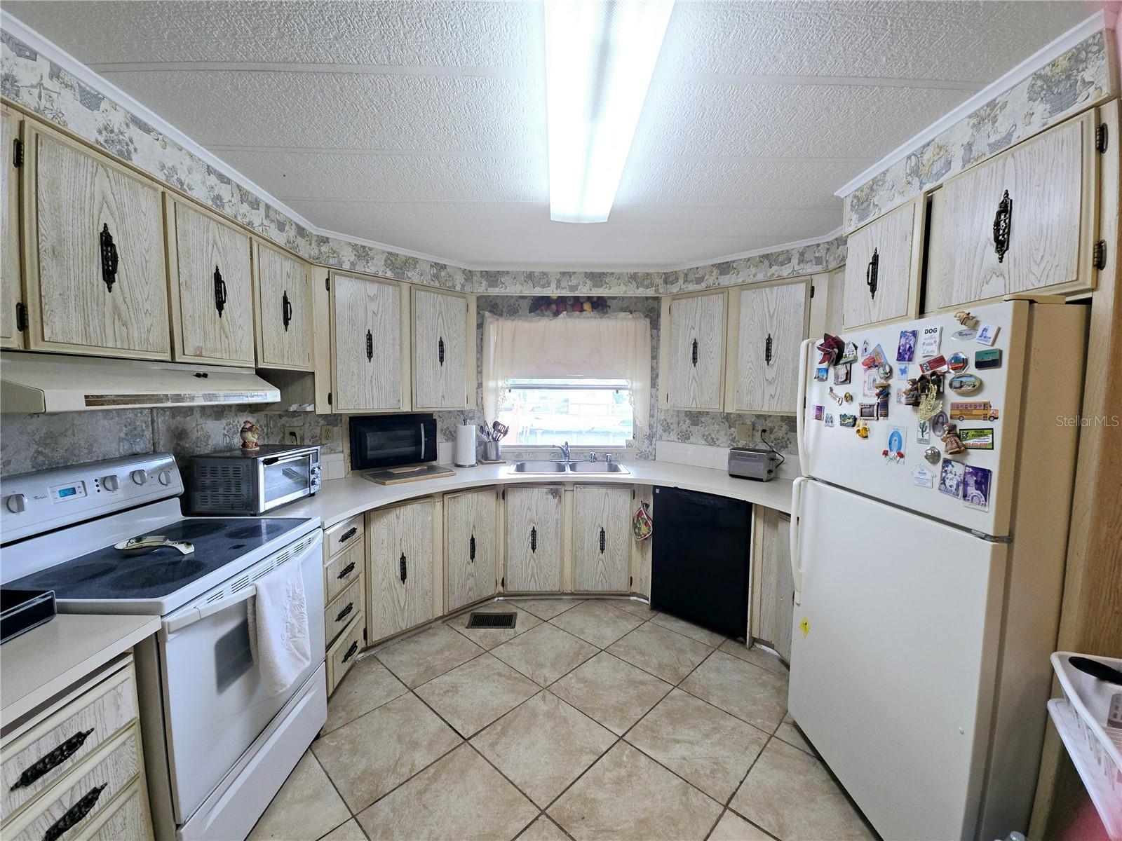 Image 9 of 24 For 16948 19th Court