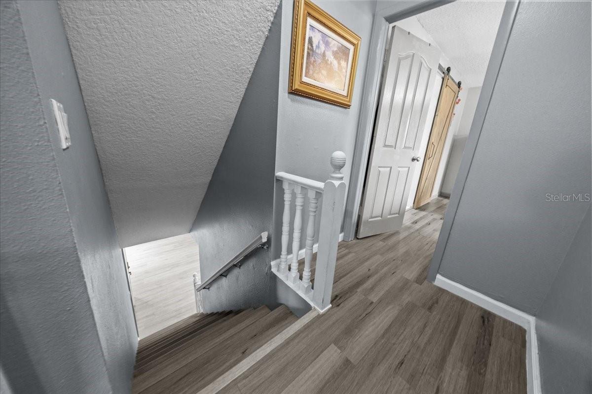 Image 31 of 69 For 2589 Knoll Street W