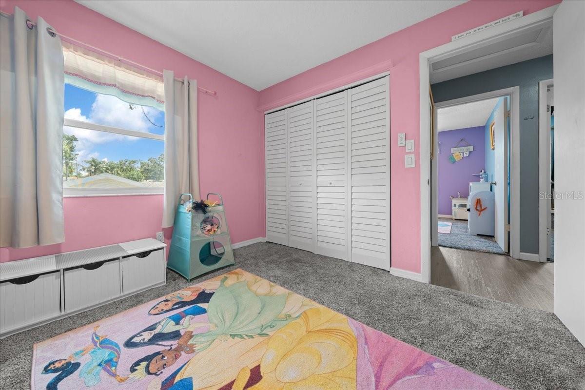 Image 42 of 69 For 2589 Knoll Street W