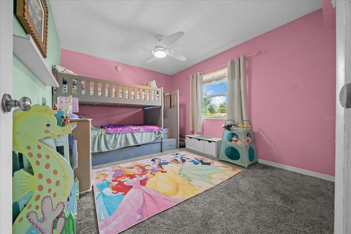 Image 43 of 69 For 2589 Knoll Street W