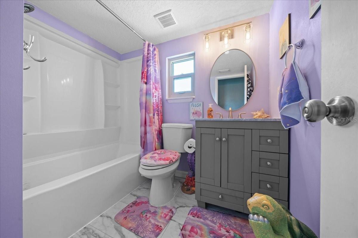Image 44 of 69 For 2589 Knoll Street W
