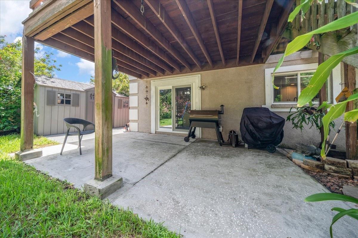 Image 52 of 69 For 2589 Knoll Street W