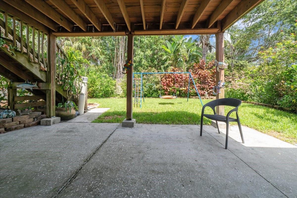Image 53 of 69 For 2589 Knoll Street W