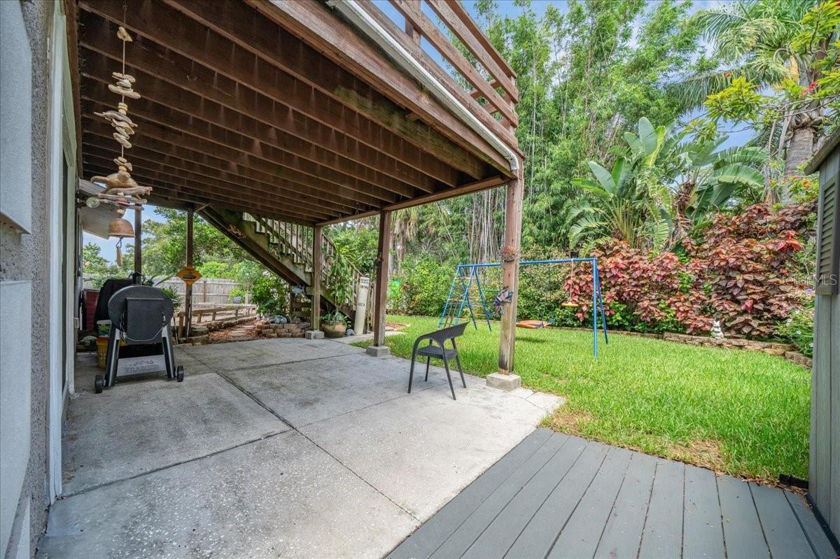 Image 54 of 69 For 2589 Knoll Street W