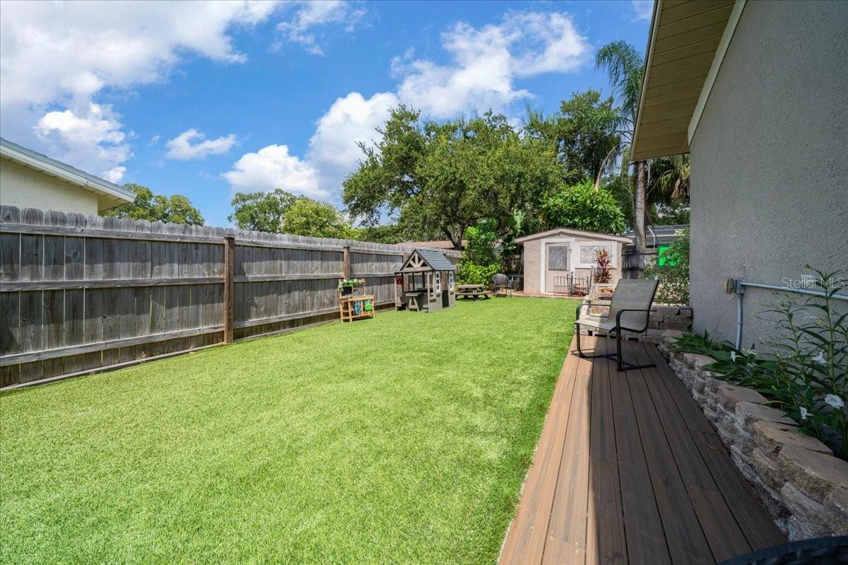 Image 61 of 69 For 2589 Knoll Street W