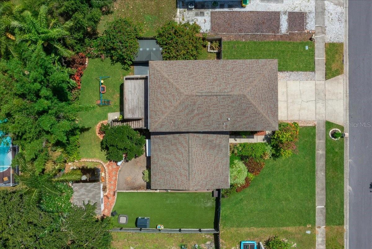 Image 9 of 69 For 2589 Knoll Street W