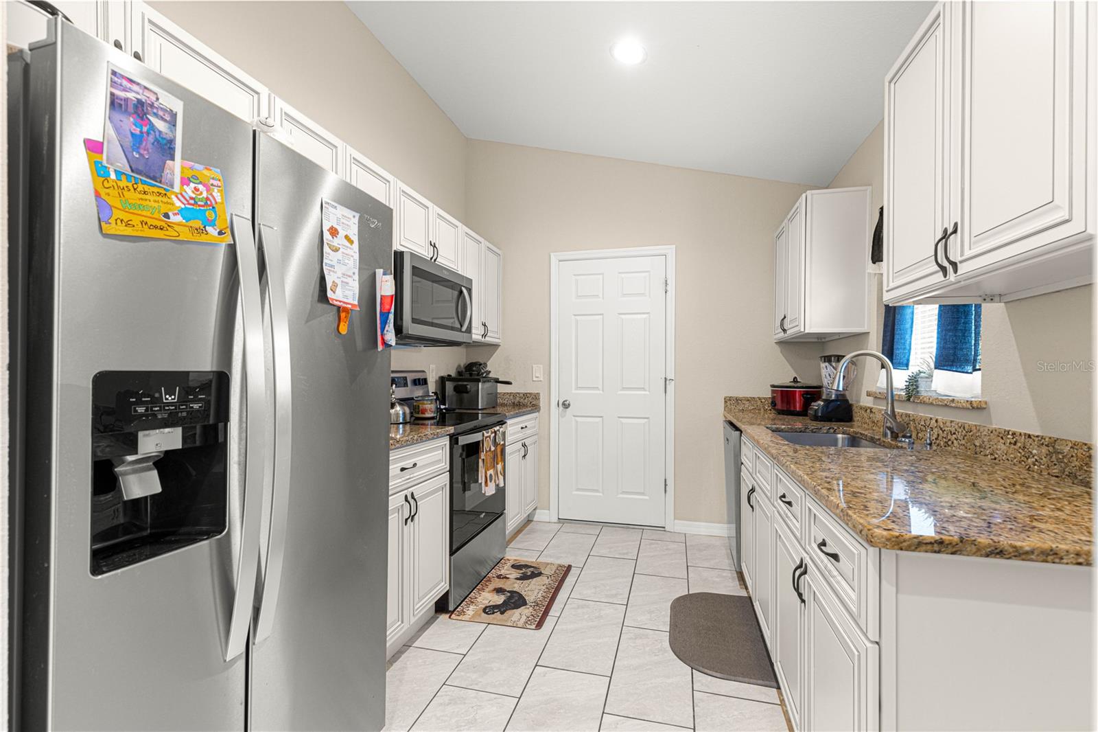 Image 18 of 41 For 9723 Bahia Road