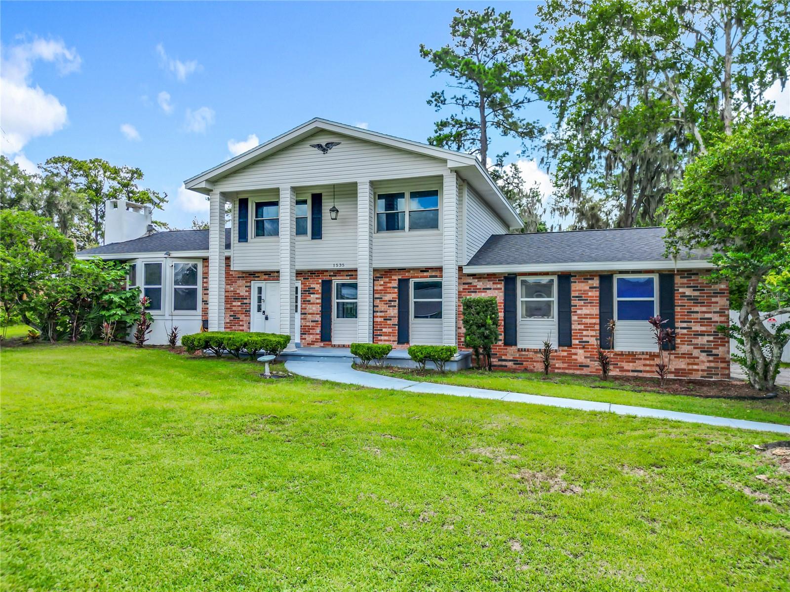 Image 2 of 63 For 1535 37th Avenue