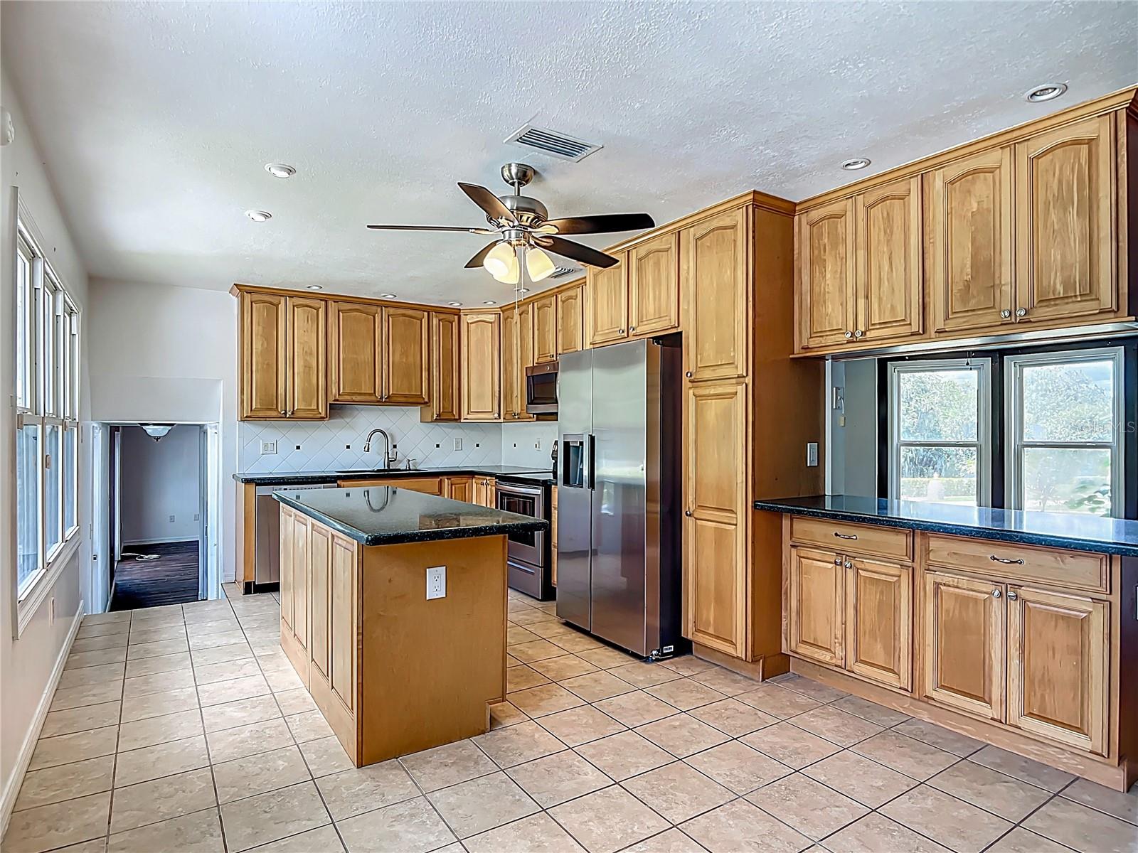 Image 20 of 63 For 1535 37th Avenue