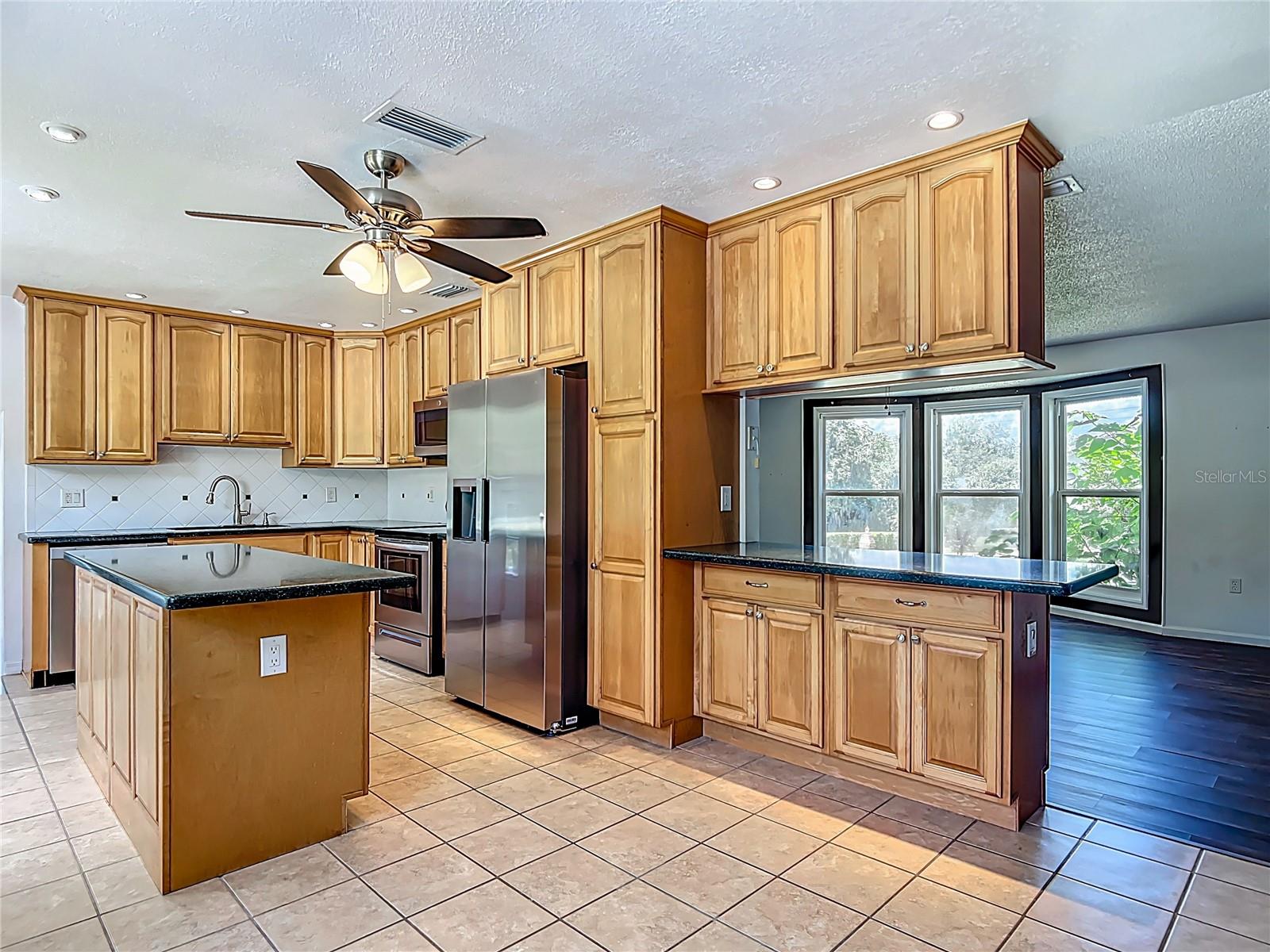 Image 21 of 63 For 1535 37th Avenue