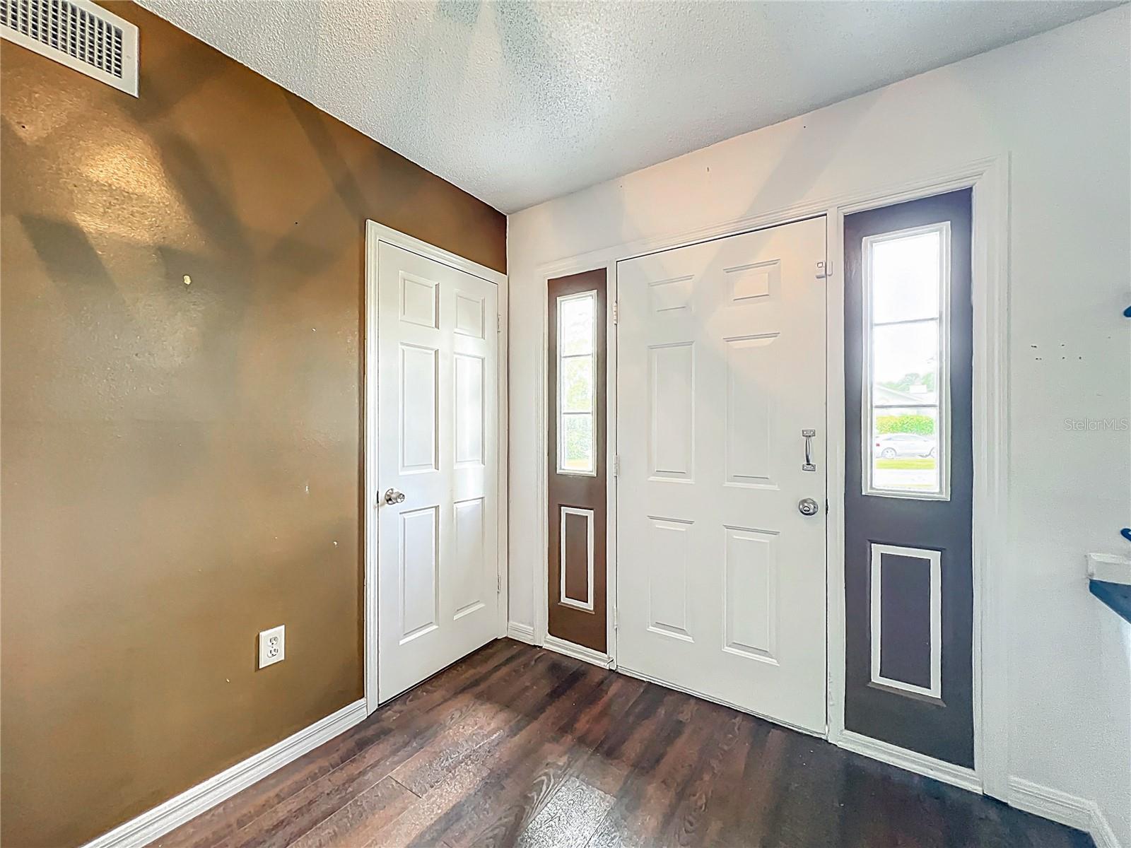 Image 9 of 63 For 1535 37th Avenue