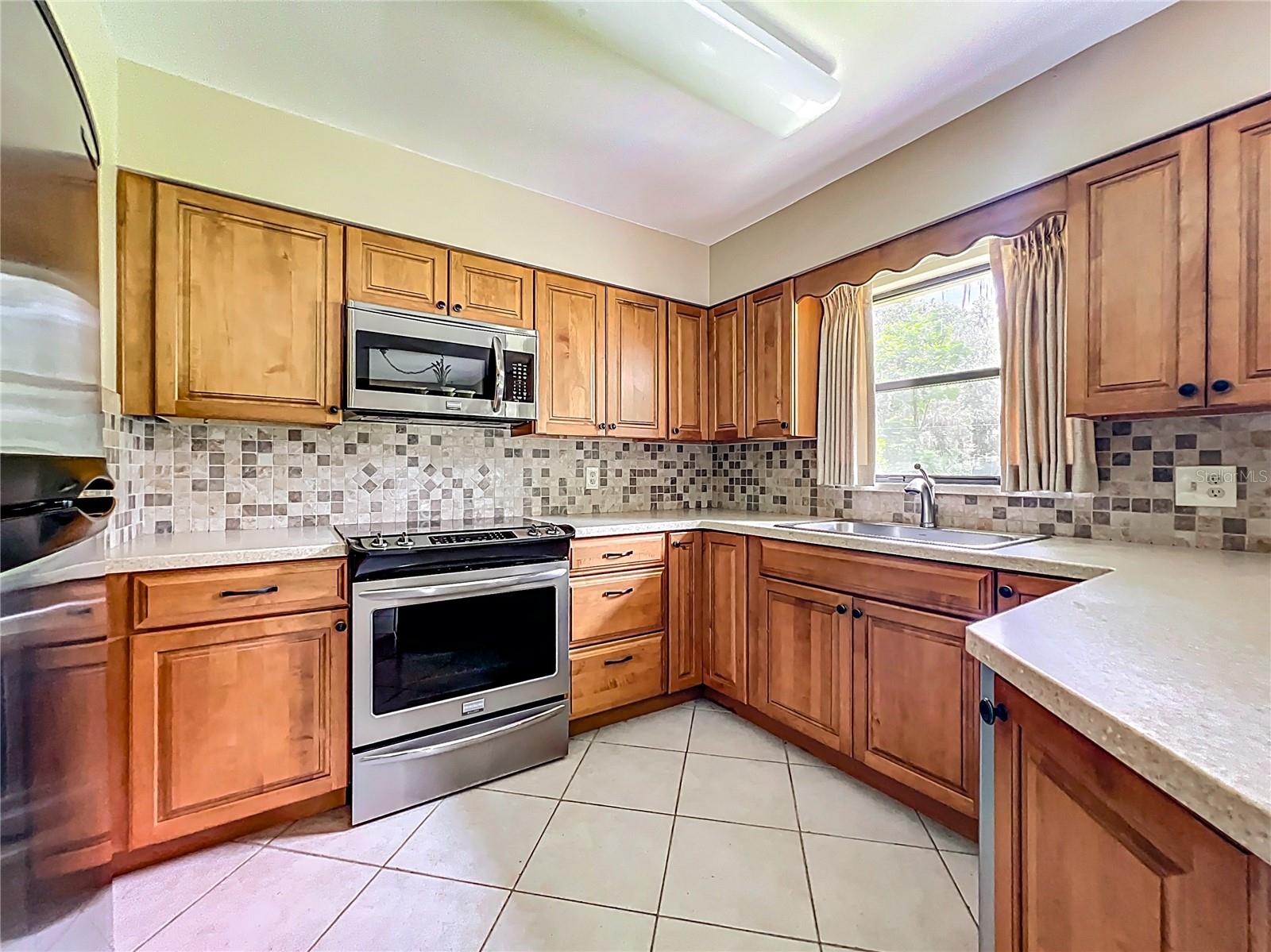 Image 12 of 54 For 4211 6th Avenue