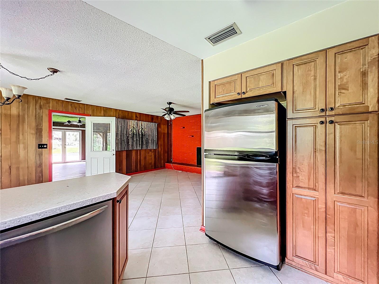 Image 14 of 54 For 4211 6th Avenue