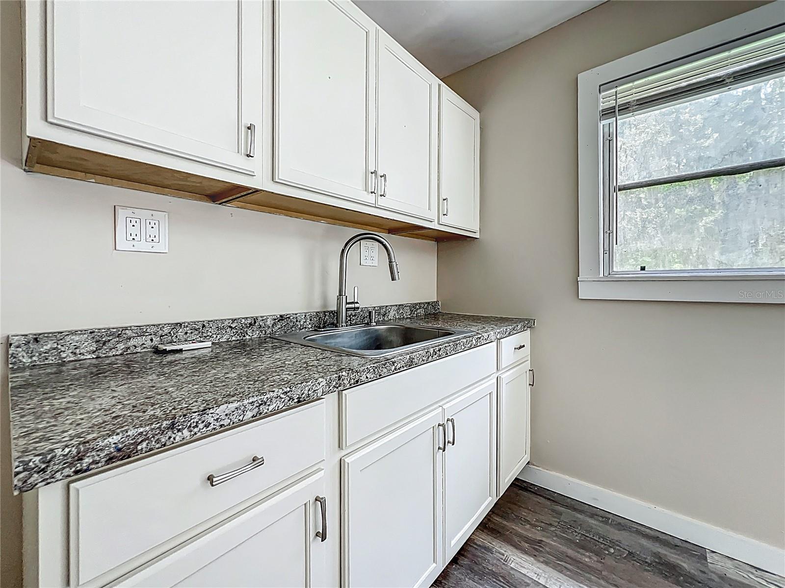 Image 33 of 54 For 4211 6th Avenue