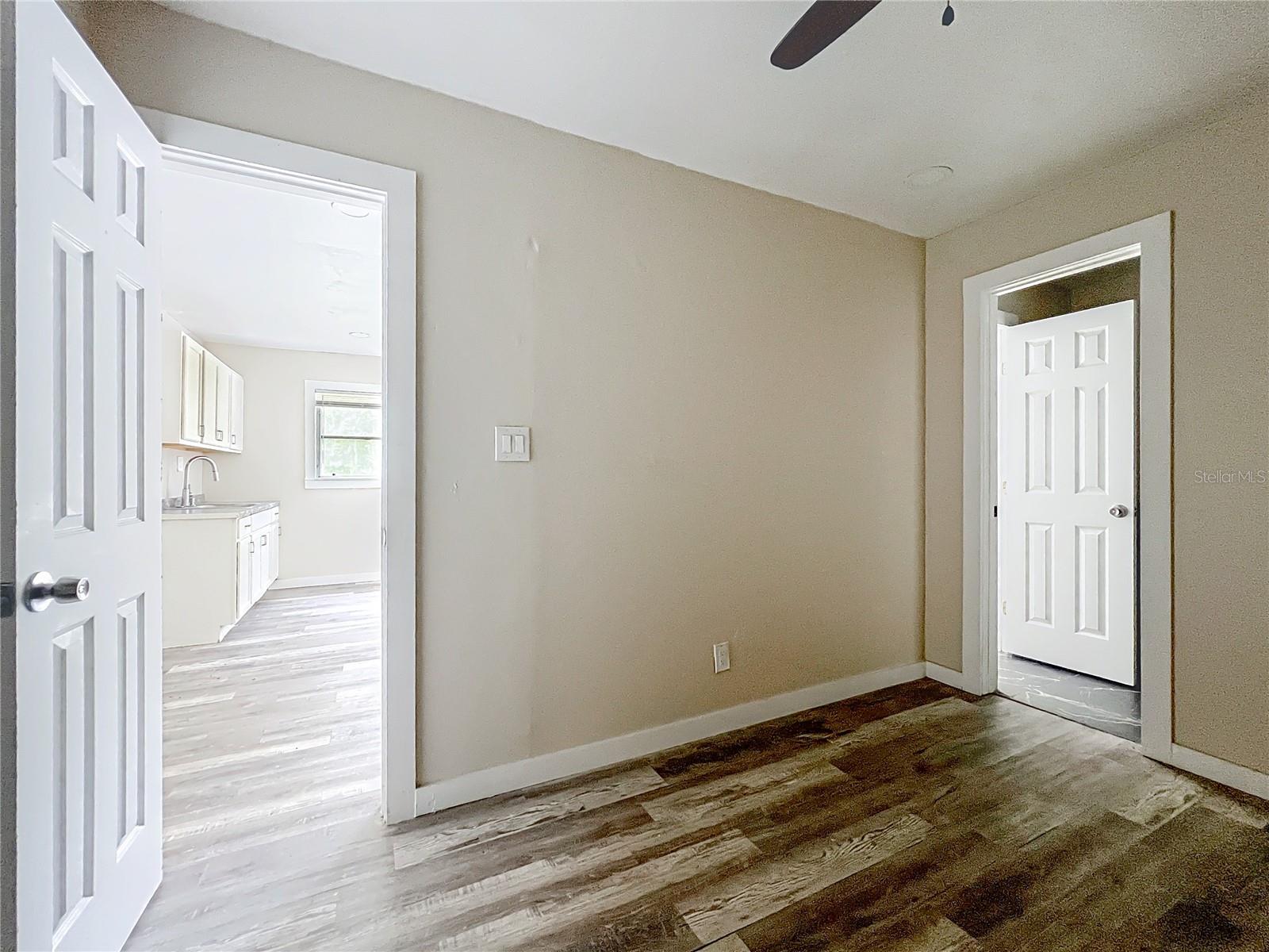 Image 40 of 54 For 4211 6th Avenue