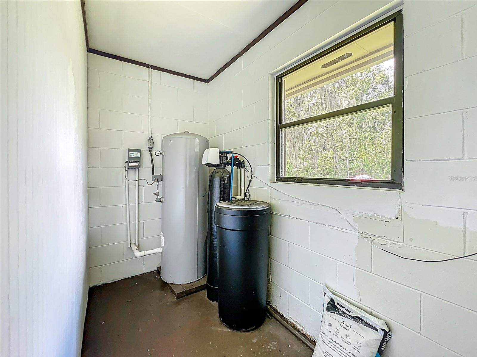 Image 42 of 54 For 4211 6th Avenue