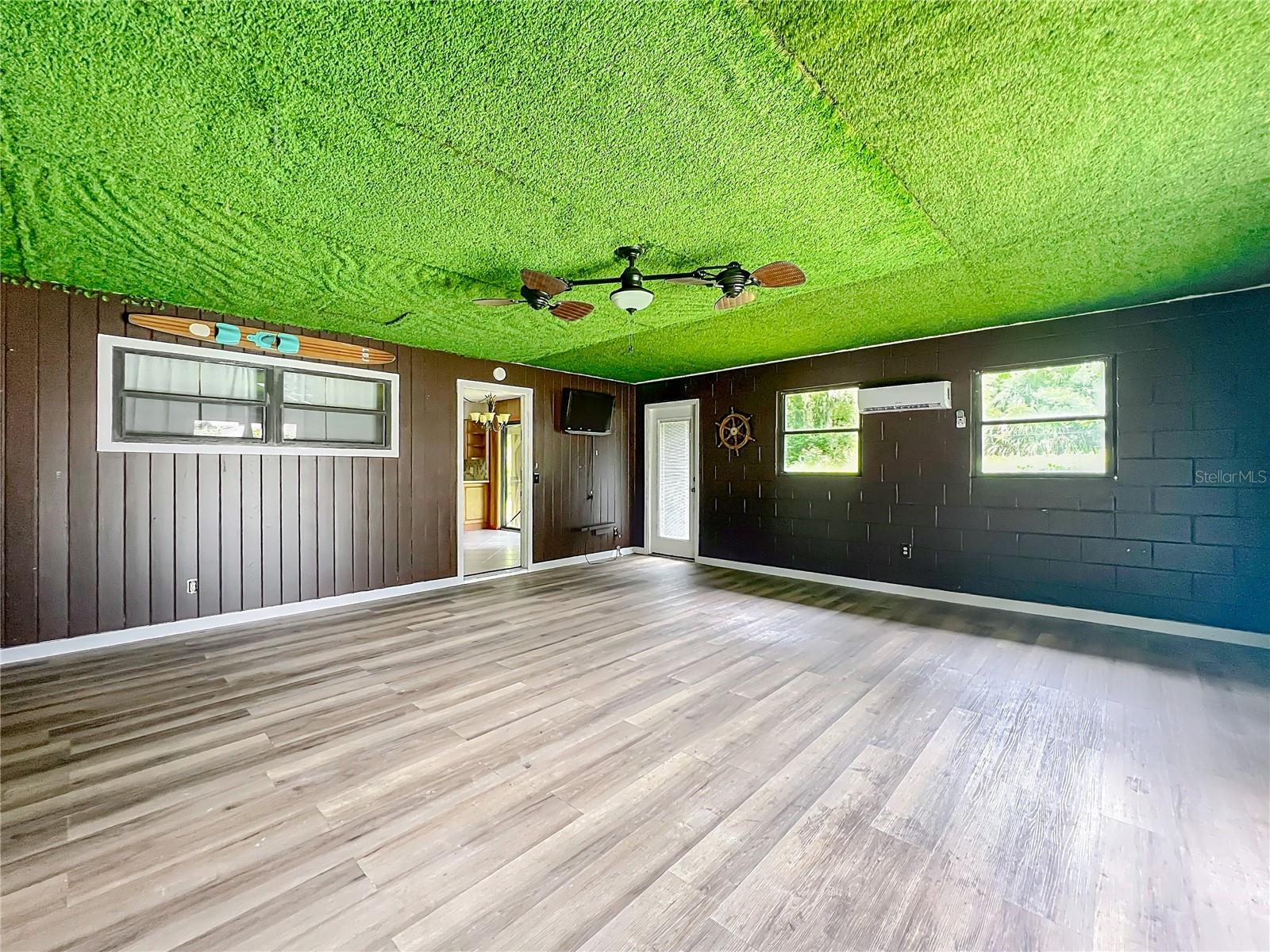 Image 44 of 54 For 4211 6th Avenue