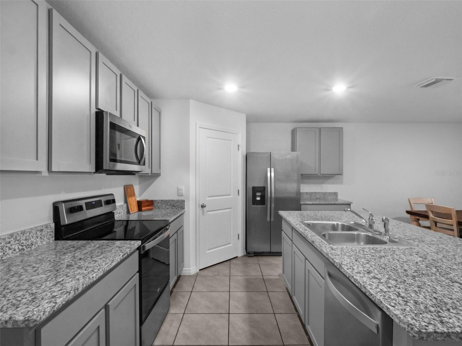 Image 8 of 33 For 6545 4th Lane