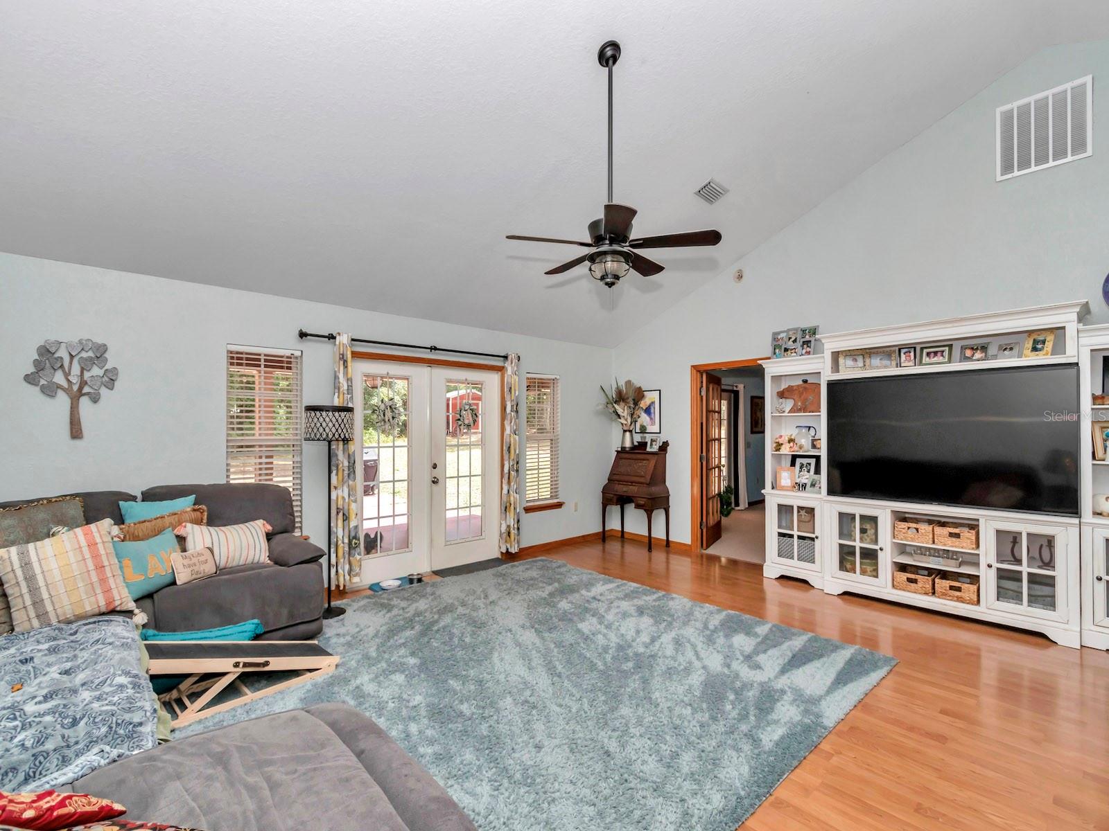 Image 18 of 49 For 23608 124th Place Road