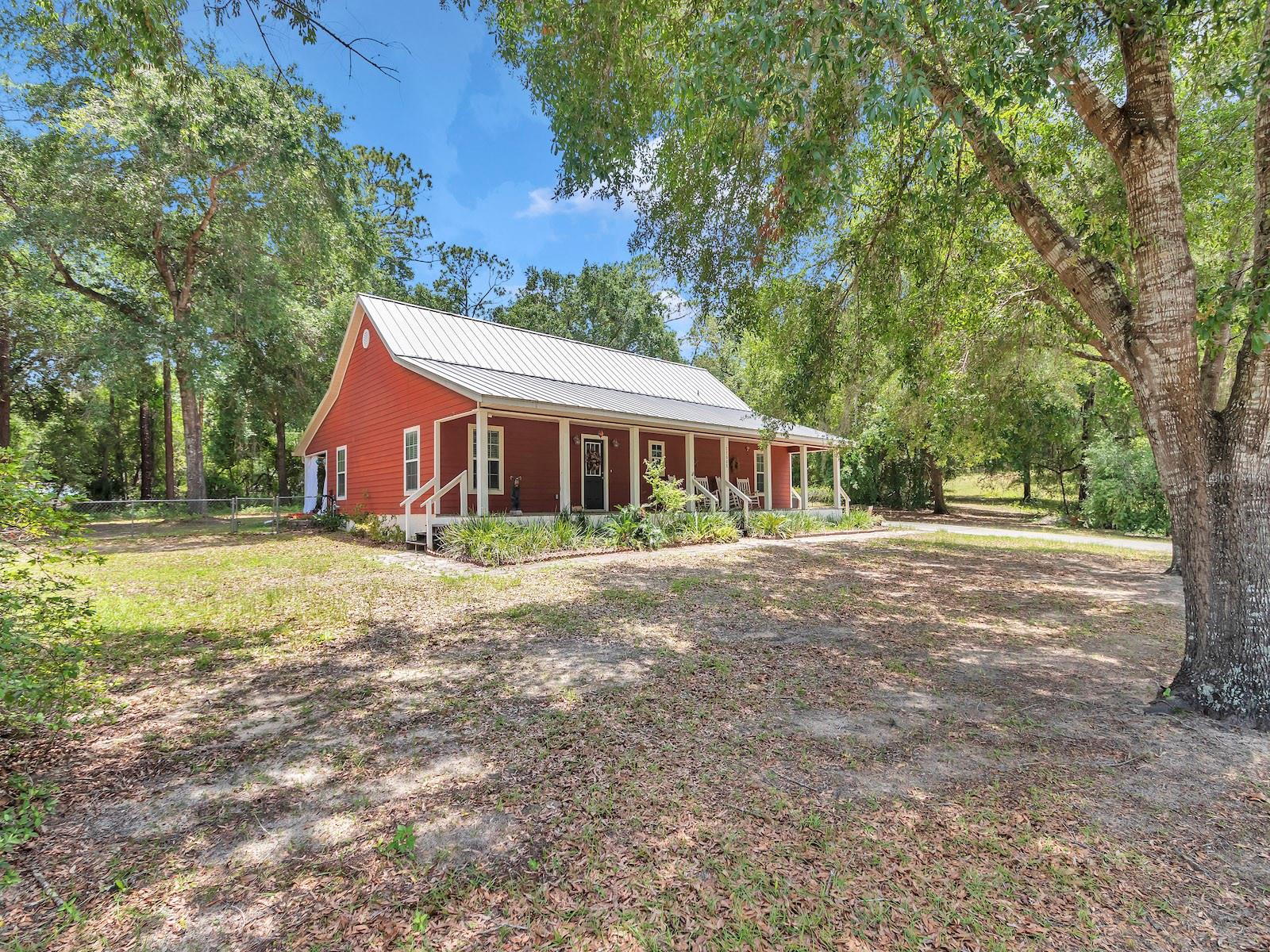 Image 4 of 49 For 23608 124th Place Road