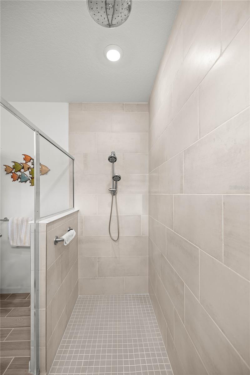 Image 21 of 48 For 7509 78th Terrace