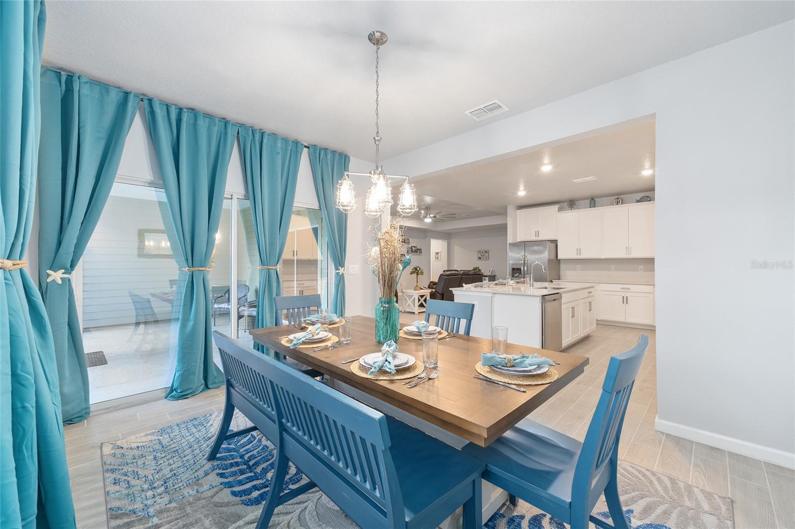 Listing photo id 17 for 7834 194th Court