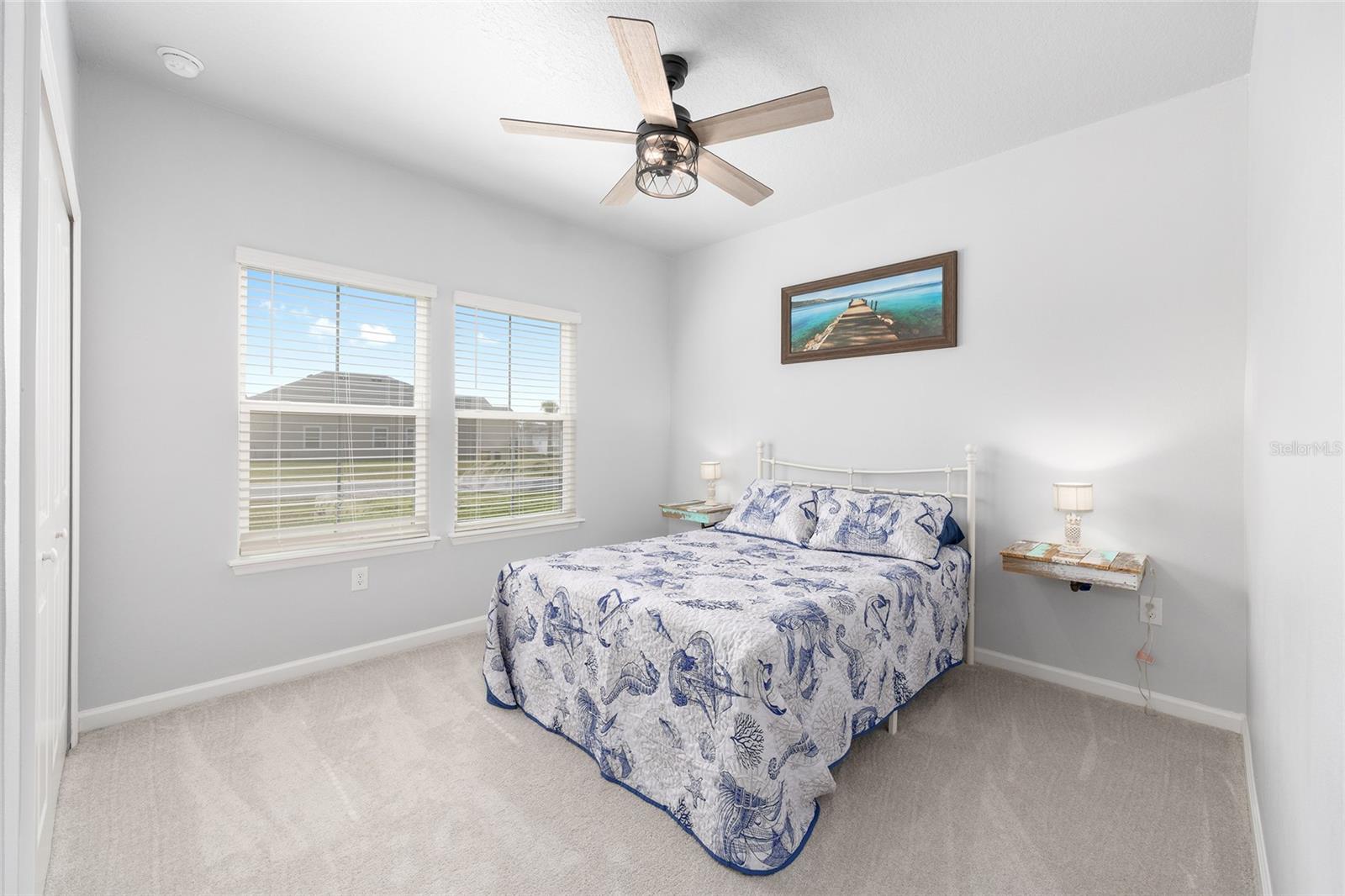 Listing photo id 30 for 7834 194th Court