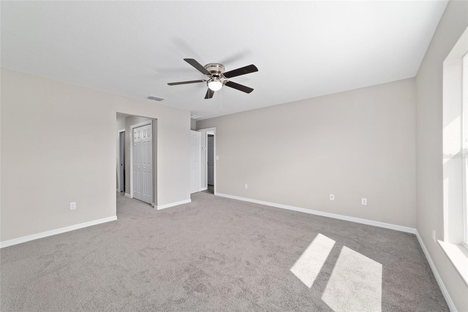 Image 14 of 25 For 17617 112th Lane