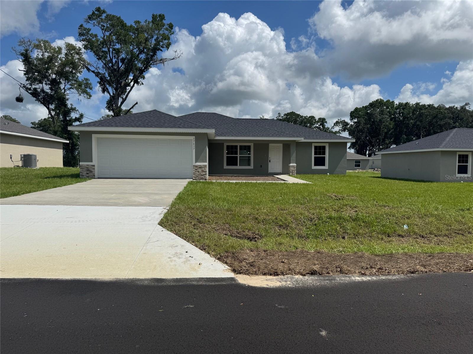 Image 2 of 25 For 17617 112th Lane