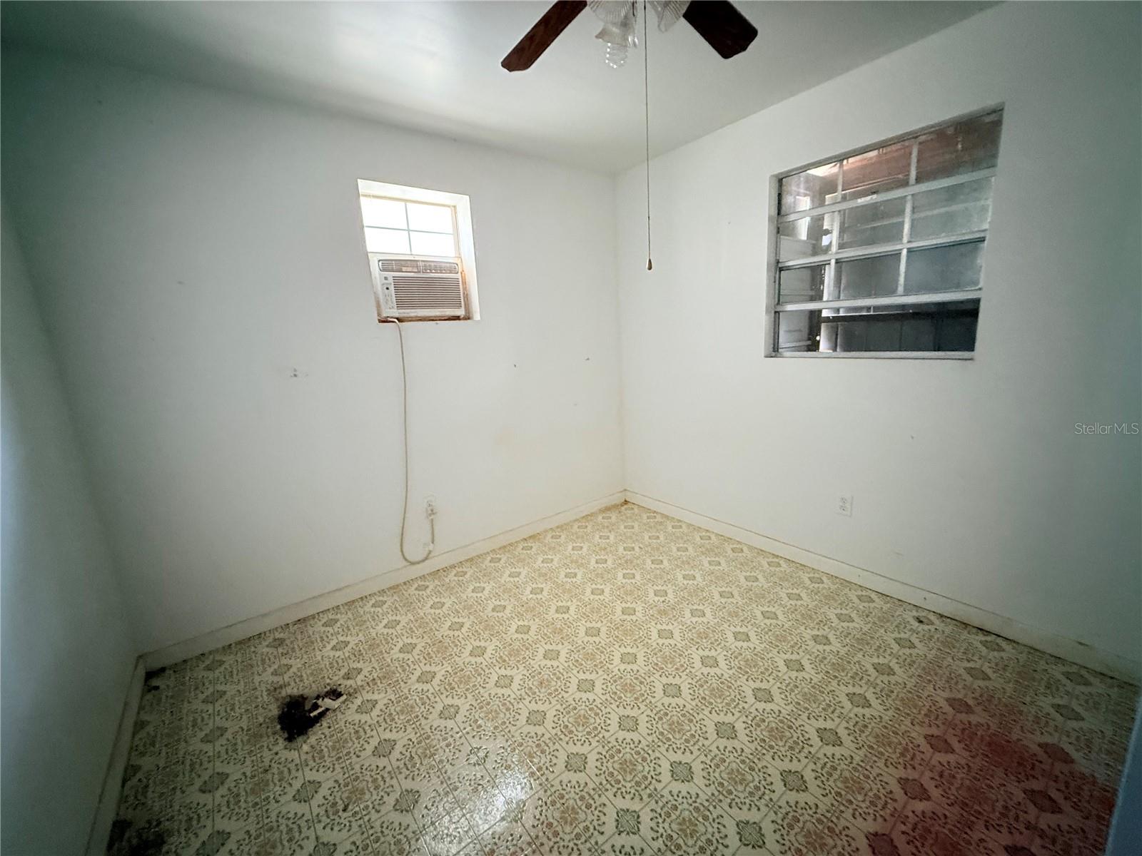 Image 14 of 31 For 3433 115th Street