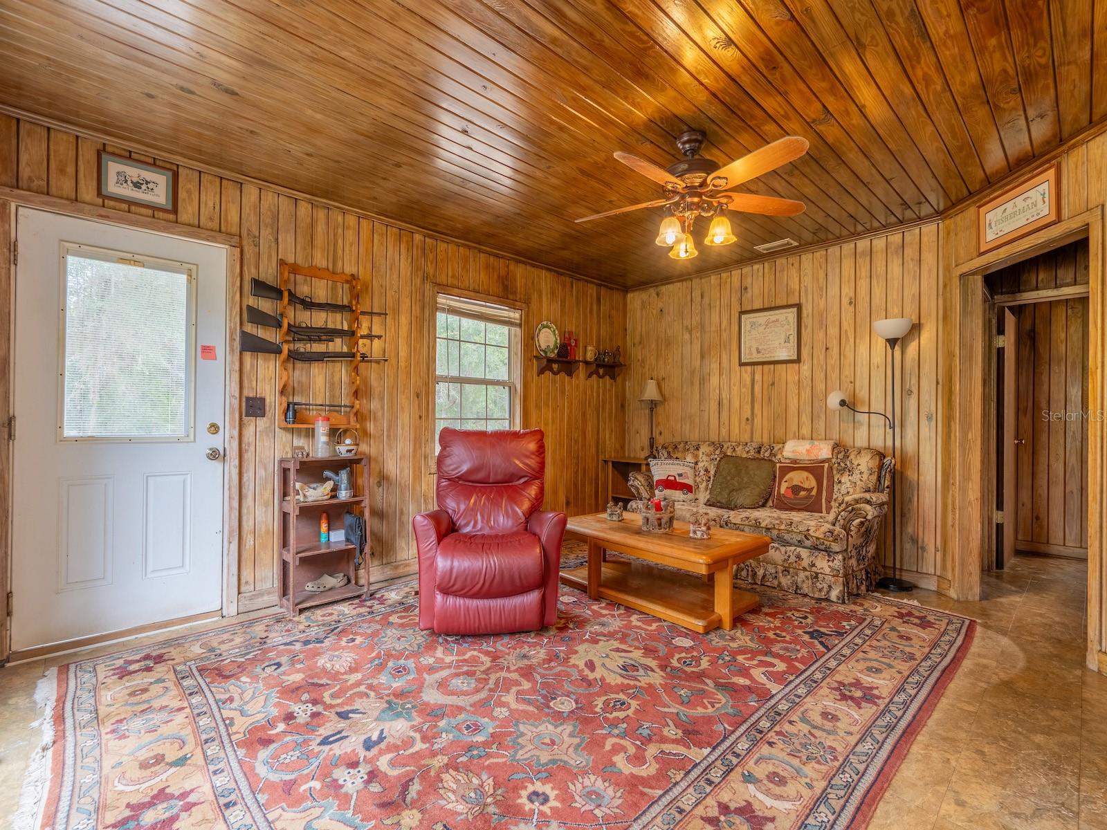 Image 4 of 37 For 13668 226th Avenue Road